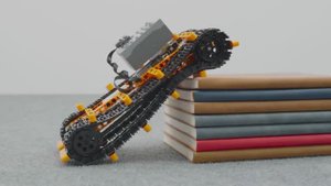 Преодолевайте на МАШИНЕ LEGO книжные препятствия | FM Lego Technic