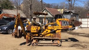 Фронтальный погрузчик Komatsu D10S с экскаватором