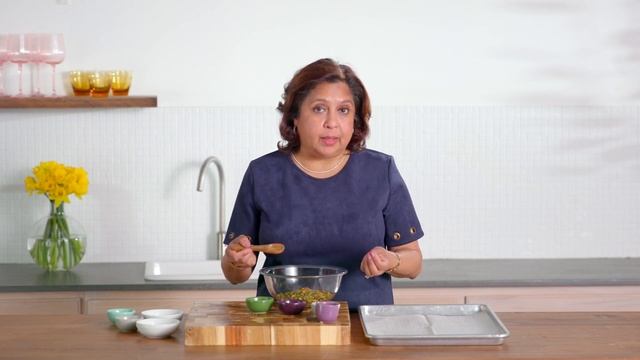 Mood-Boosting Nut & Seed Mix | mbg dishes смотреть онлайн