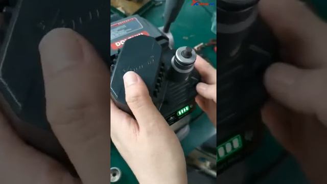 Two ways to open outer covering shell of Xhorse Dolphin XP007 смотреть онлайн