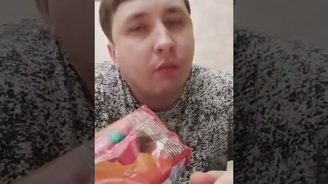 чипсы Лейс с паприкой рефленые и молоко  обжоризейшн смотреть онлайн