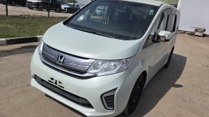 Купили под заказ на аукционе в Японии Honda Stepwgn RP1 2015