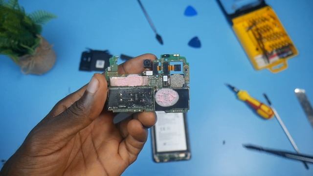 Tecno Pova 2 Teardown: Built for Specific People and here is why смотреть онлайн