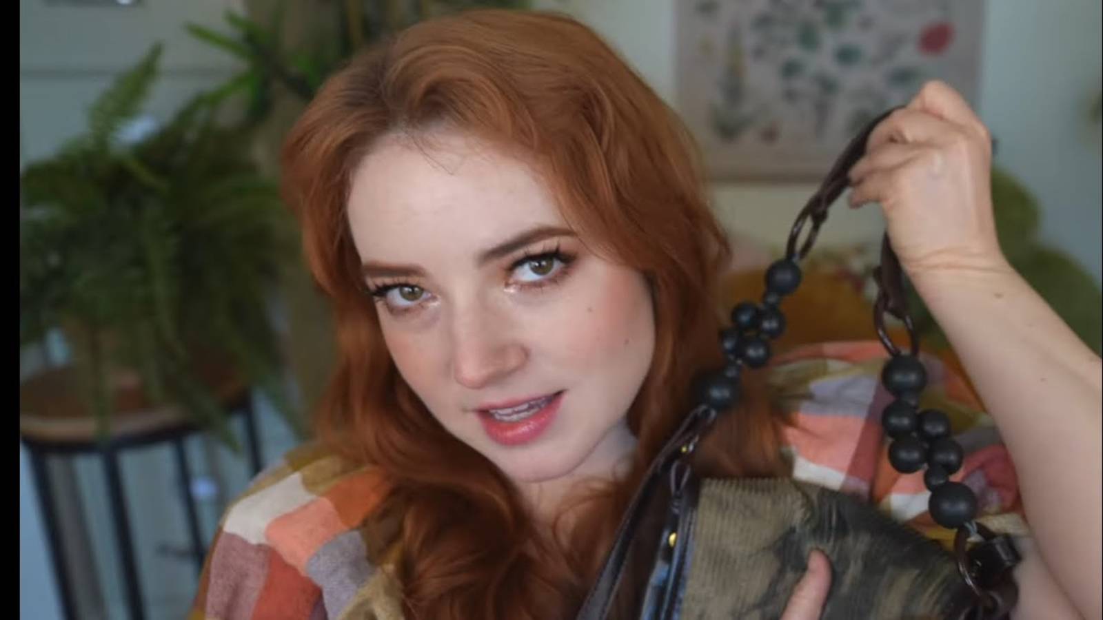 [Goodnight Moon] ASMR Over-Explaining Objects for Tingles (soft speaking)