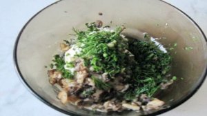 Канапе с творогом и грибами.