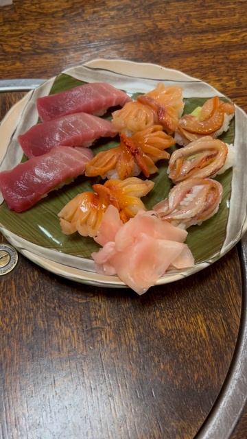 本マグロ、赤貝、赤貝のヒモ　　　　　　　#寿司 #sushi смотреть онлайн