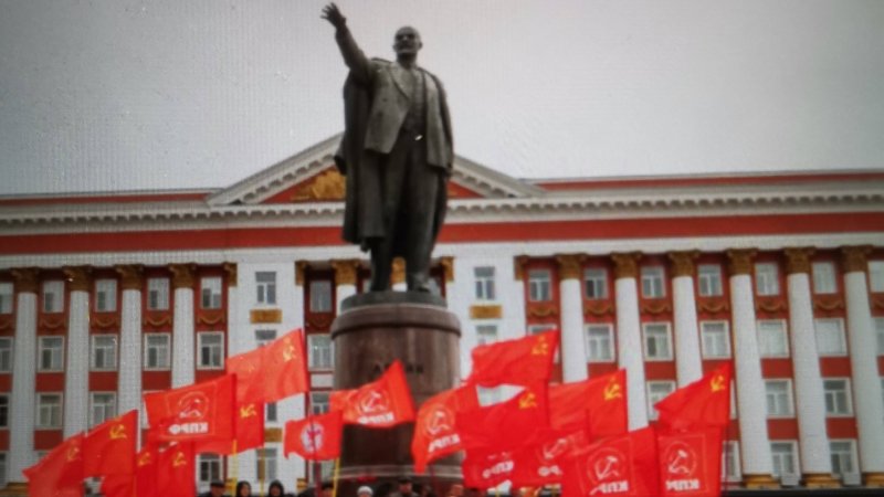 Ленин всегда живой