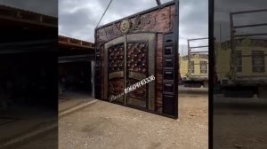 Ворота покрытые автомобильной краской и лаком. 3,5x3 метра