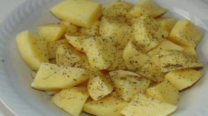 Картофель в рукаве с маринованным куриным филе