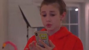 Жужа упала в люк Леди Диана