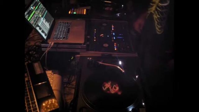 DJ ART FEAT. MELISA MORGAN - DO ME BABY (DJ ART AON MIX) смотреть онлайн