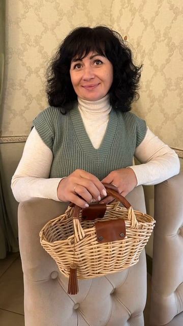 Сумочка плетеная
