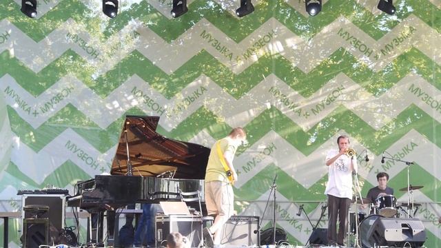 ЛЕС @Muzeon 12-07-14 (01) смотреть онлайн