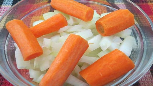 Суп пюре из тыквы и брюшек и головы лосося