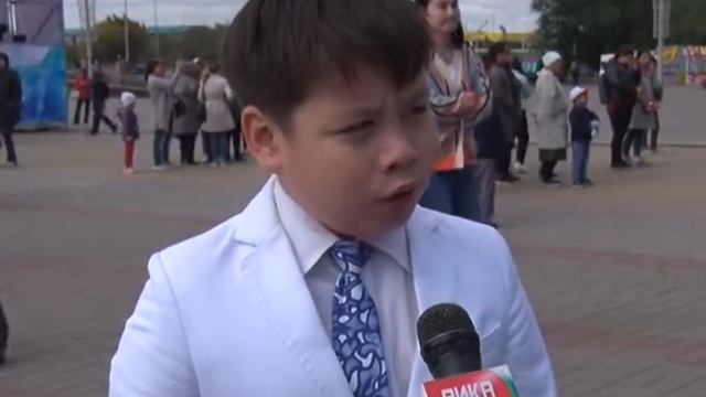 Орталық саябақта патриоттық әндер шырқалды смотреть онлайн