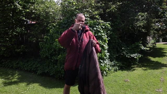 Undgå din lynlås køre fast i sovepose og jakke! [Fif og råd] смотреть онлайн