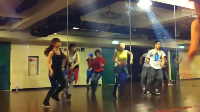 20130416*融融Girl Style (Vogue/waacking) смотреть онлайн