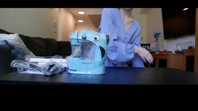 Unboxing the Magicfly Mini Sewing Machine смотреть онлайн