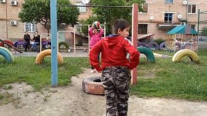 Девочка победила мальчика