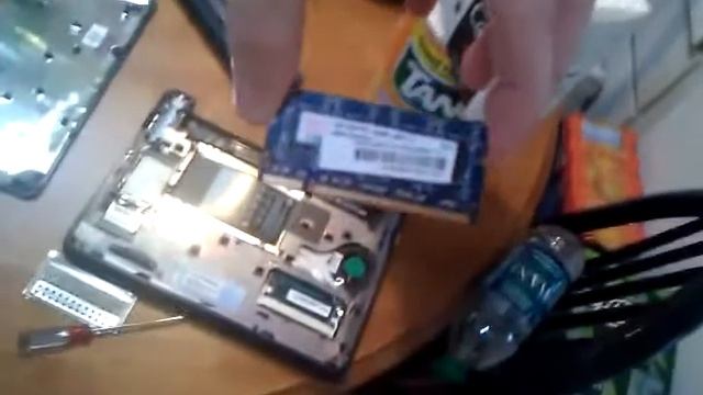 Verizon HP MINI 110 RAM UPGRADE TUTORIAL / INSTRUCTIONAL  (HOW TO) смотреть онлайн