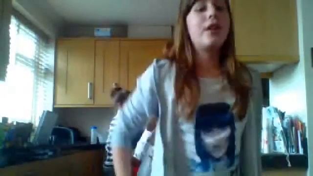 bethany singing super bass смотреть онлайн