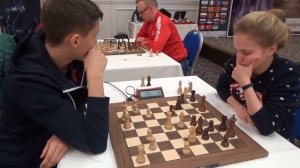 GM Andrey Esipenko - WFM Victoria Chernyak,  London opening, BLITZ CHESS