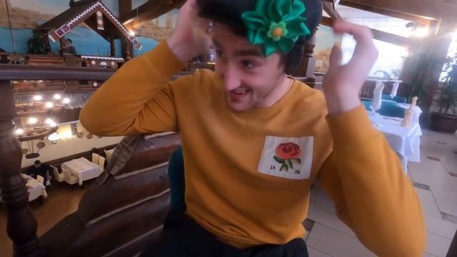 Holodets, pelmeni, kvas — знакомство легионеров с русской кухней смотреть онлайн