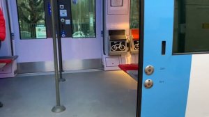 Звук открытия и закрытия дверей французской электрички