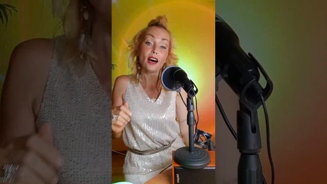 ДЕВУШКА ПЕРЕПЕЛА JAZZDAUREN - ПЕСНИ НА КАССЕТЕ!!! смотреть онлайн