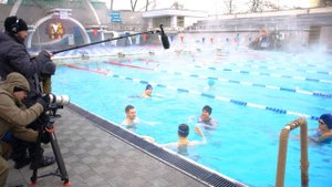 Международная съёмка: телеканал Russia Today в бассейне под открытым небом «Чайка»
