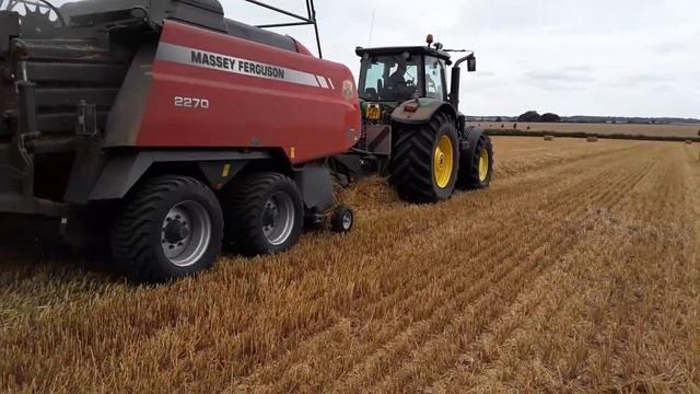 John Deere 7830 with Massey Ferguson 2270 baler in Essex смотреть онлайн