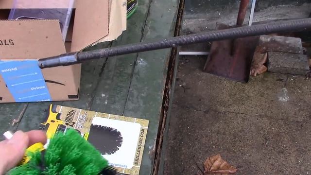 Cleaning F250 Snow Plow Pick UP Truck Tires with Eagle One and Drill Brush Open Box смотреть онлайн