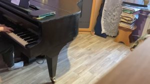 Рояль Красный октябрь 50 х годов