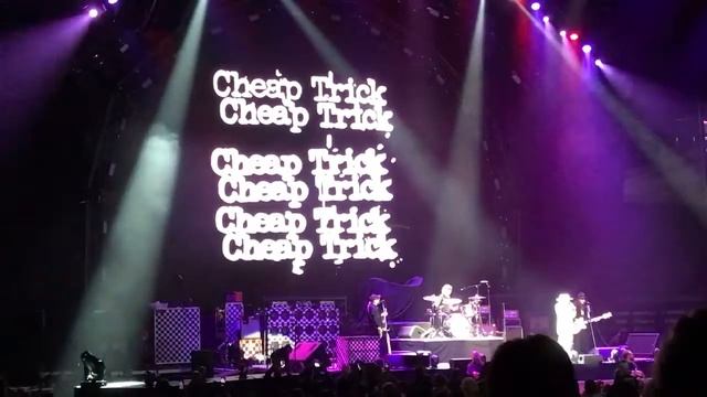 Cheap Trick Surrender смотреть онлайн