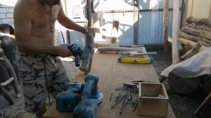 создание стула из коряг дуба