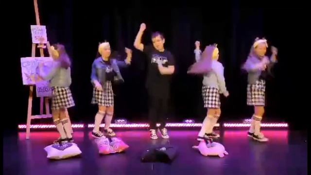 ,,Mini Jedyneczki'' , kategoria wiekowa do 12 lat, utwór - Tra ta ta , Tru tu , tu Gdynia Open 21 смотреть онлайн