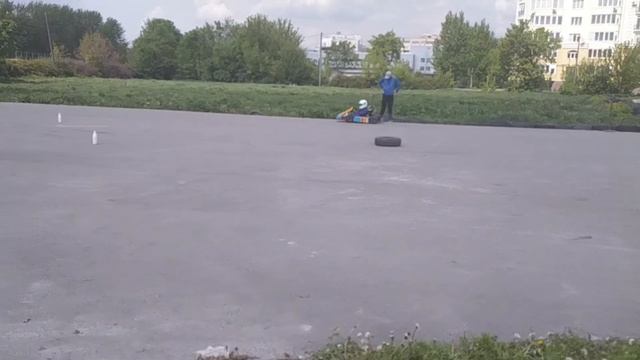 Аналіз фігурного водіння клас картів Піонер Н міні смотреть онлайн