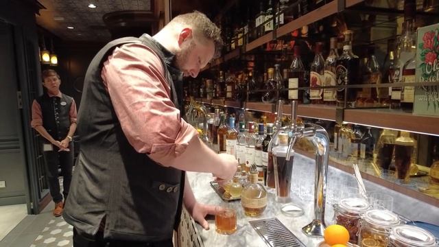 Disney WISH * Hook's Barbery & Bar Tour * Disney Cruise Line * Shave *Old Fashioned*Pappy Van Winkl смотреть онлайн