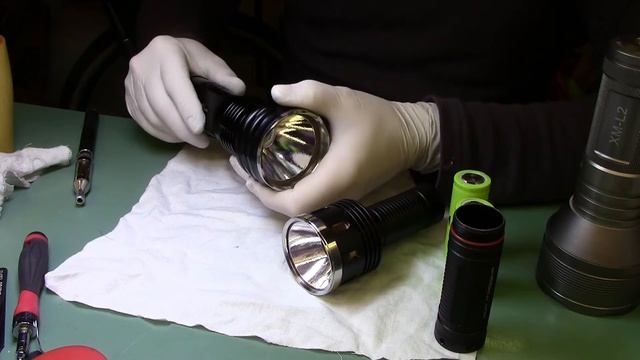D01, ZY T08 & JM30 Flashlights смотреть онлайн