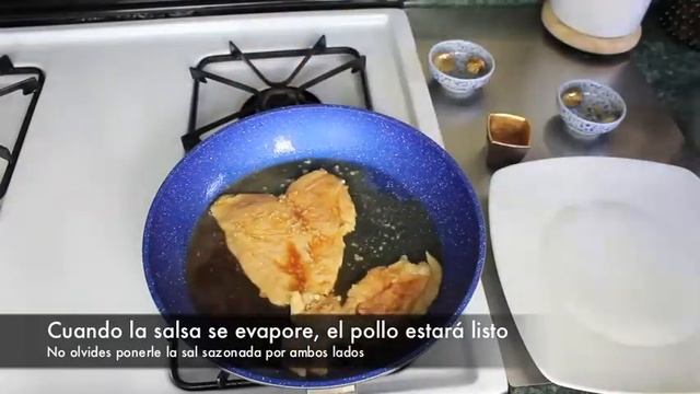 Pollo al limón con cebolla a la yucateca