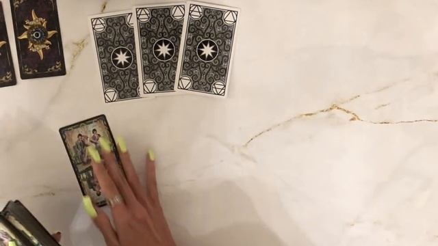⚛️👁🗝Расклад на Таро -  «Какой он человек?»🌱💫