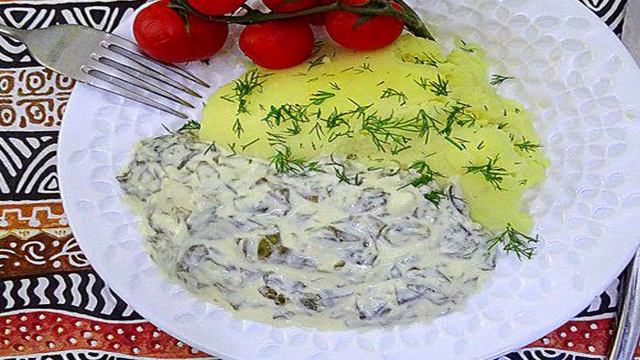 Подлива со шпинатом и сметаной