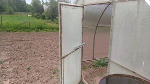 Умная теплица. Автопроветривание теплицы. #термоприводС400 в сильный ветер.