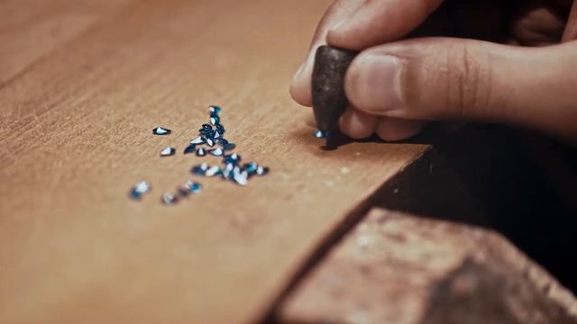 ROBERTO BRAVO - Black Orchid смотреть онлайн