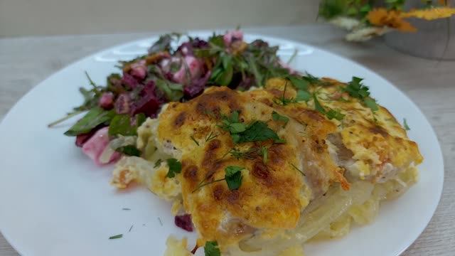 Я не ела ничего лучше. Мясо по-французски _отдыхает_!
