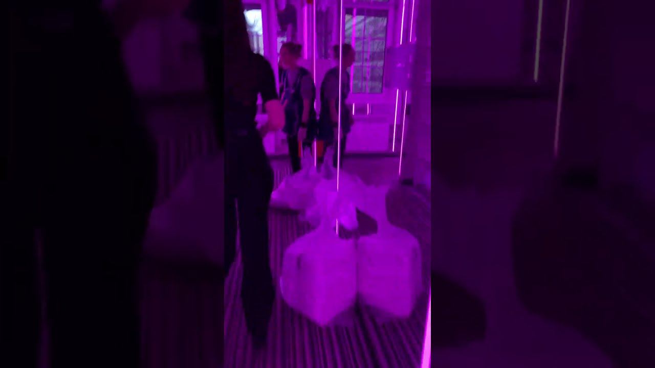 Вот это гостишечка!!! Афигеть, я таких ещё не видел!!!