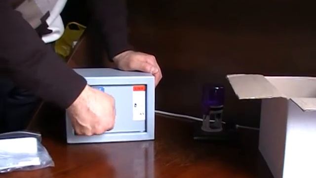 Мебельный сейф L.16K смотреть онлайн