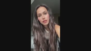 «Главное — любить!»: Алина Загитова снялась в откровенном топе и лосинах