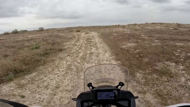 Learning by Myself: Off-Road Training with Honda Transalp 750 - EPISODE 11 👉 First Time SAND RIDING смотреть онлайн