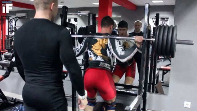 IF - тренажерный зал "Зажим" смотреть онлайн